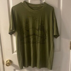 American Eagle Outfitters Olive Graphic Tee